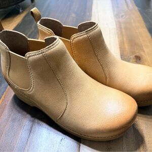 Elegant Tan Ankle Booties for Women